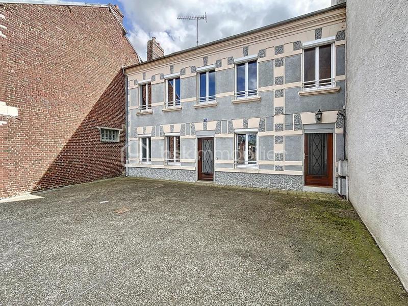 Maison - 146 m² - 8 pièces