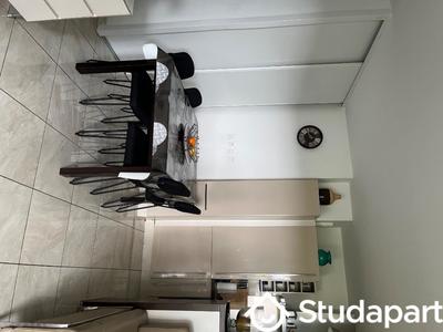 Chambre - 16 m² - 1 pièce