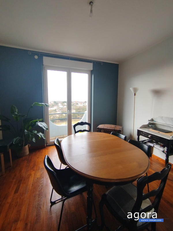 Appartement - 82 m² - 4 pièces