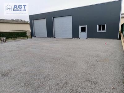 Local commercial - 245 m² - 2 pièces