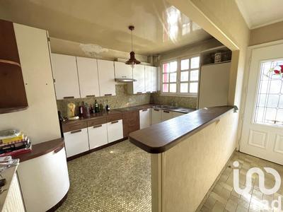 Maison - 158 m² - 8 pièces