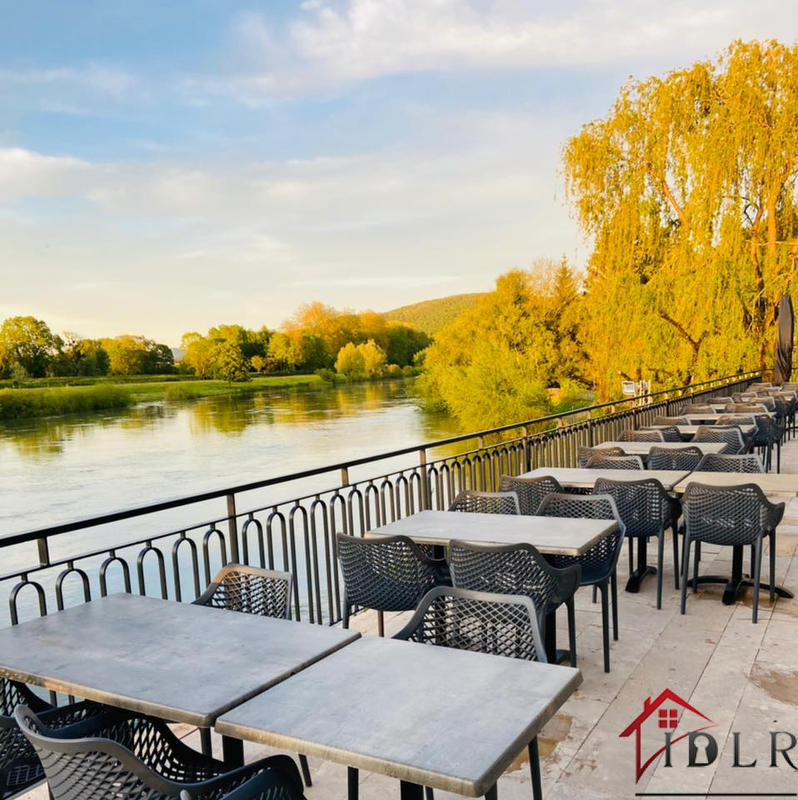 Fonds de commerce - Magasins - 678 m²