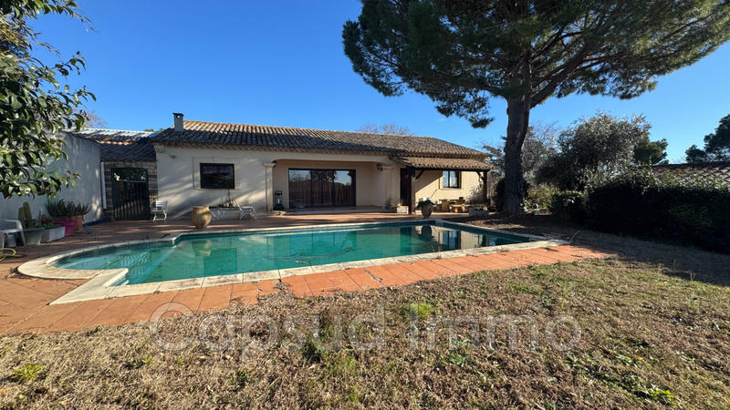 Propriété - 290 m² - 9 pièces