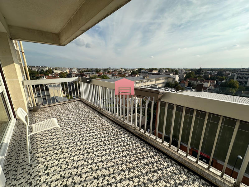 Appartement - 100 m² - 4 pièces