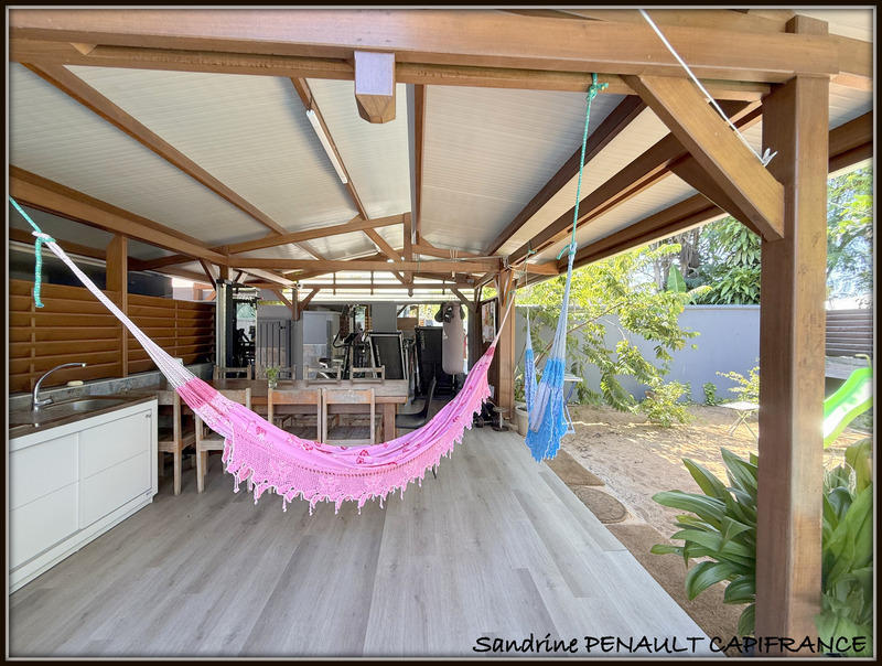 Maison d'architecte - 246 m² - 7 pièces