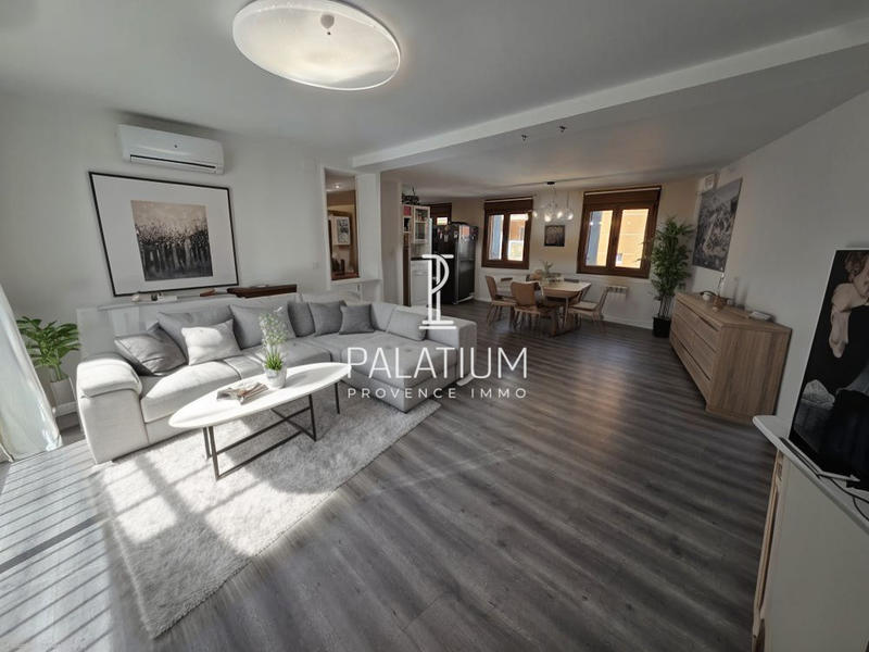 Appartement - 101 m² - 4 pièces