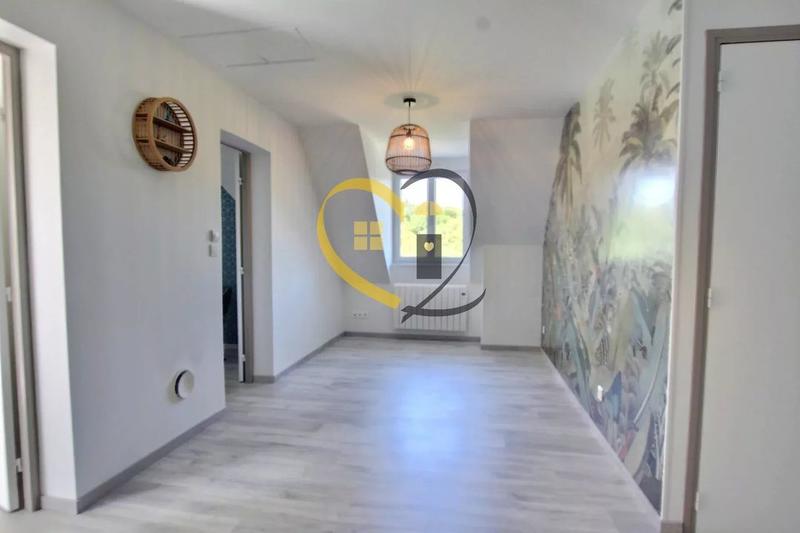 Maison - 190 m² - 6 pièces