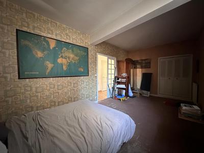 Appartement - 144 m² - 5 pièces