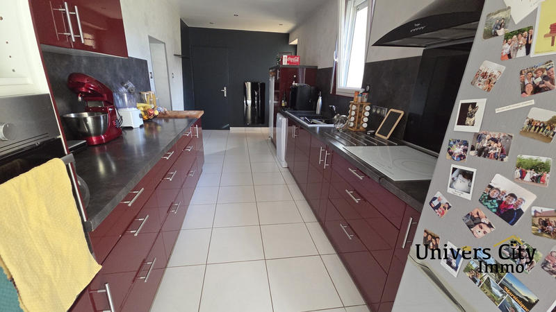 Maison - 138 m² - 5 pièces