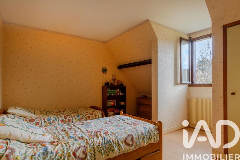 Maison - 225 m² - 8 pièces