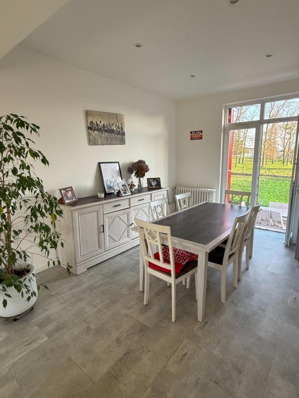 Maison - 140 m² - 5 pièces