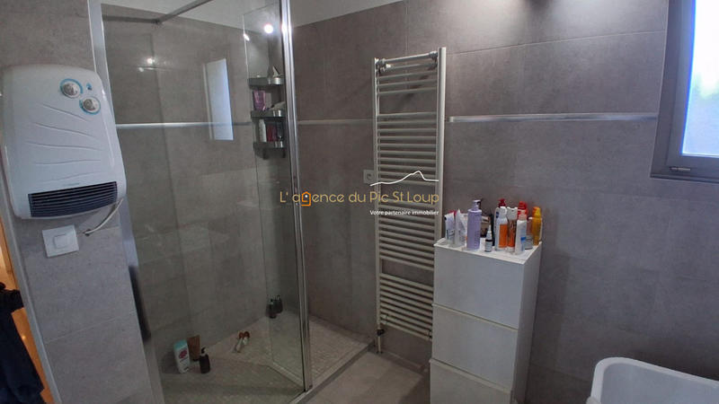 Villa - 190 m² - 6 pièces