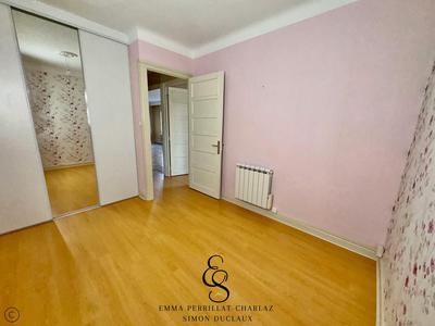 Appartement - 100 m² - 3 pièces