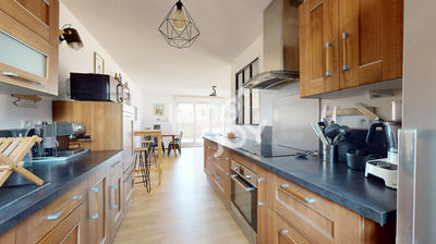 Maison - 86 m² - 5 pièces