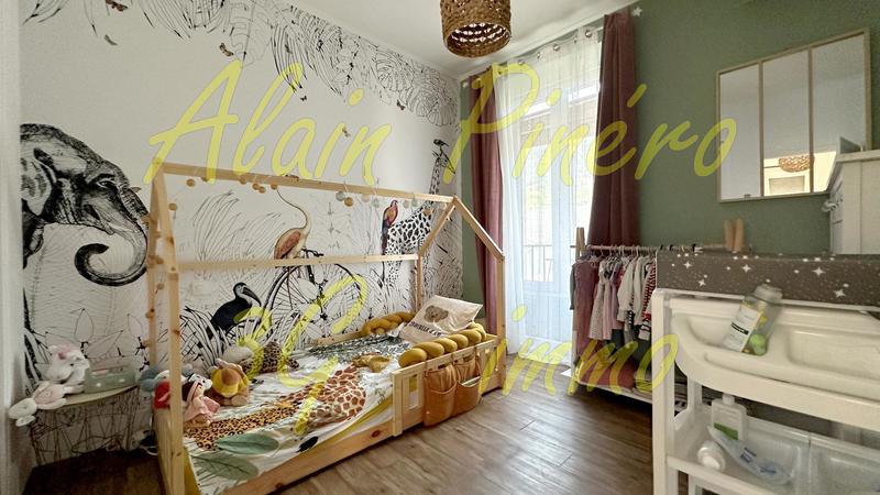 Maison - 91 m² - 4 pièces