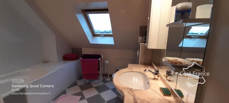 Propriété - 187 m² - 10 pièces