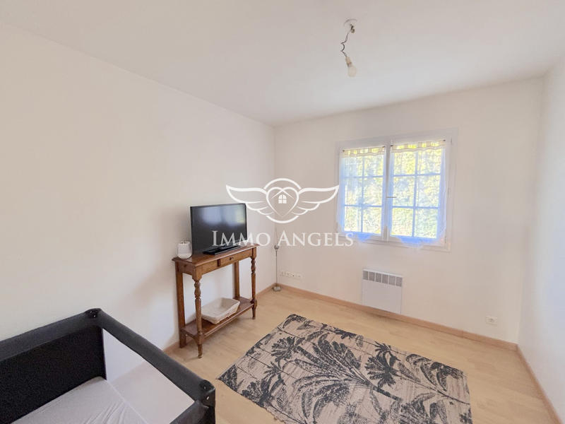 Maison traditionnelle - 179 m² - 8 pièces