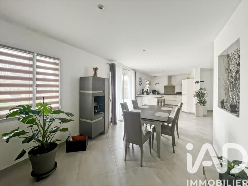 Maison - 166 m² - 6 pièces