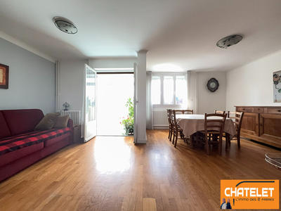 Appartement - 79 m² - 4 pièces