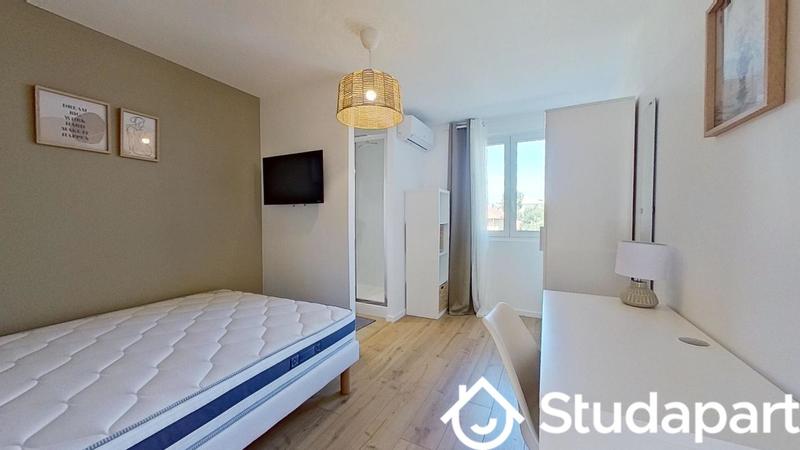 Chambre - 12 m² - 1 pièce