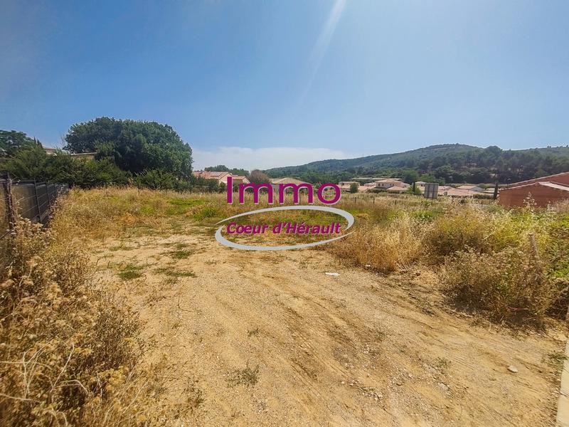 Terrain constructible - 780 m²