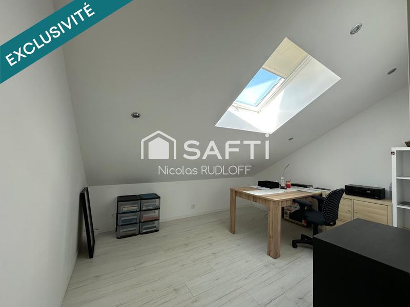 Maison - 180 m² - 8 pièces