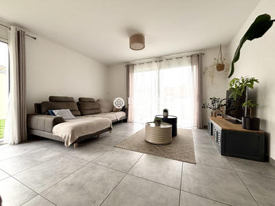 Maison - 94 m² - 5 pièces