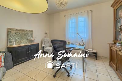 Maison - 214 m² - 7 pièces