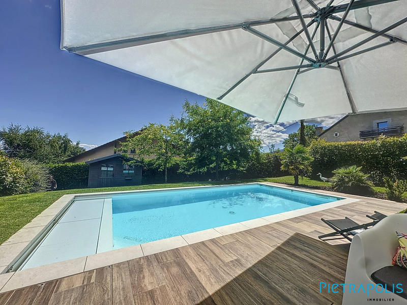 Villa - 195 m² - 6 pièces