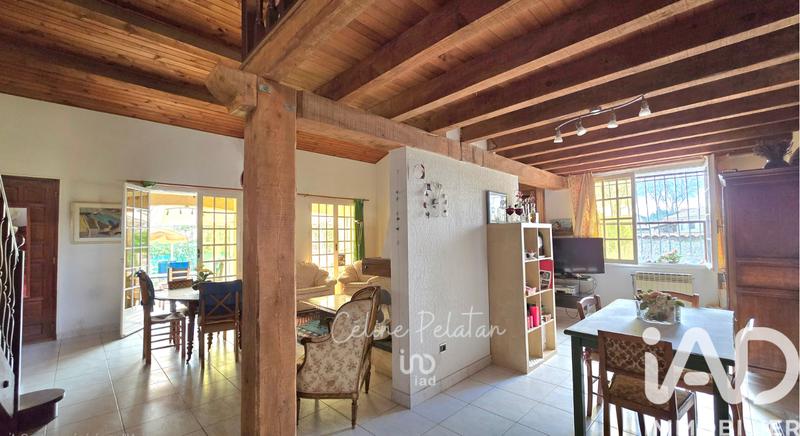 Maison - 122 m² - 5 pièces