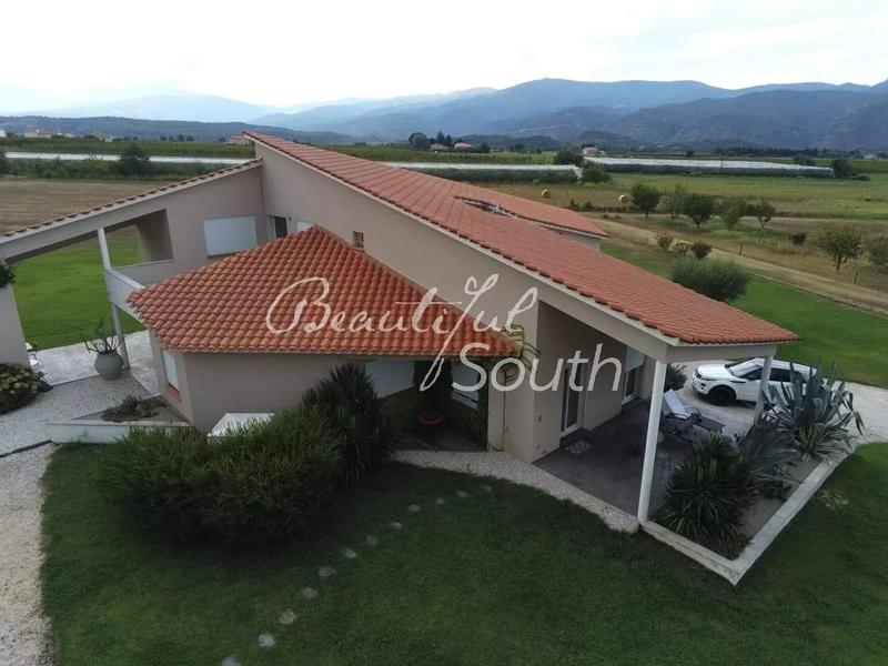 Maison - 279 m² - 6 pièces