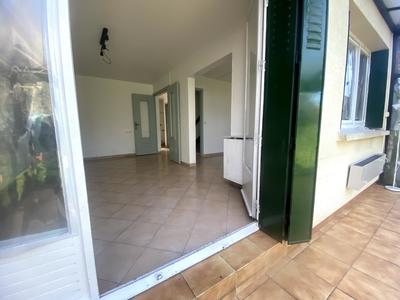 Maison - 96 m² - 5 pièces