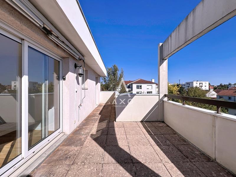 Appartement - 122 m² - 5 pièces