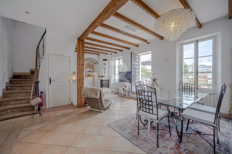 Maison de ville - 130 m² - 6 pièces