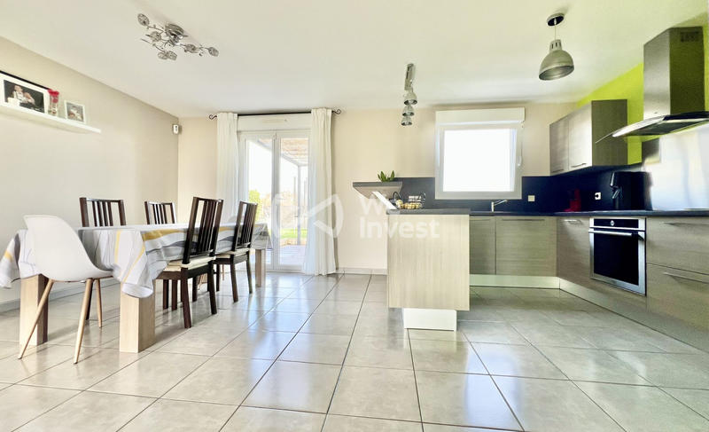 Maison - 95 m² - 5 pièces