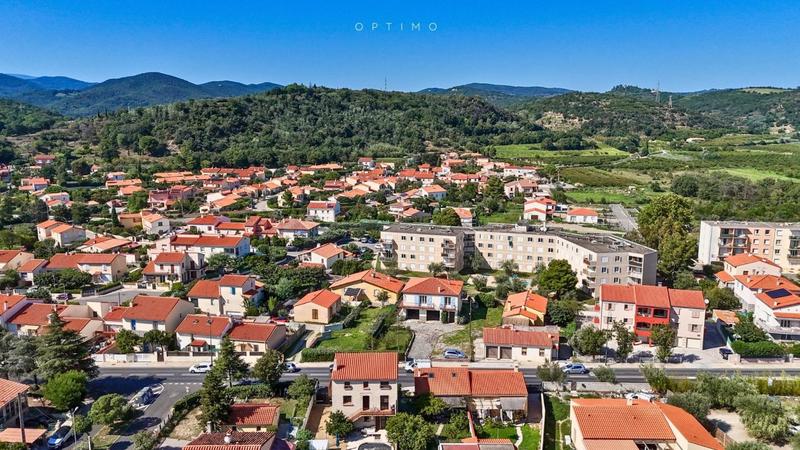 Maison - 220 m² - 5 pièces