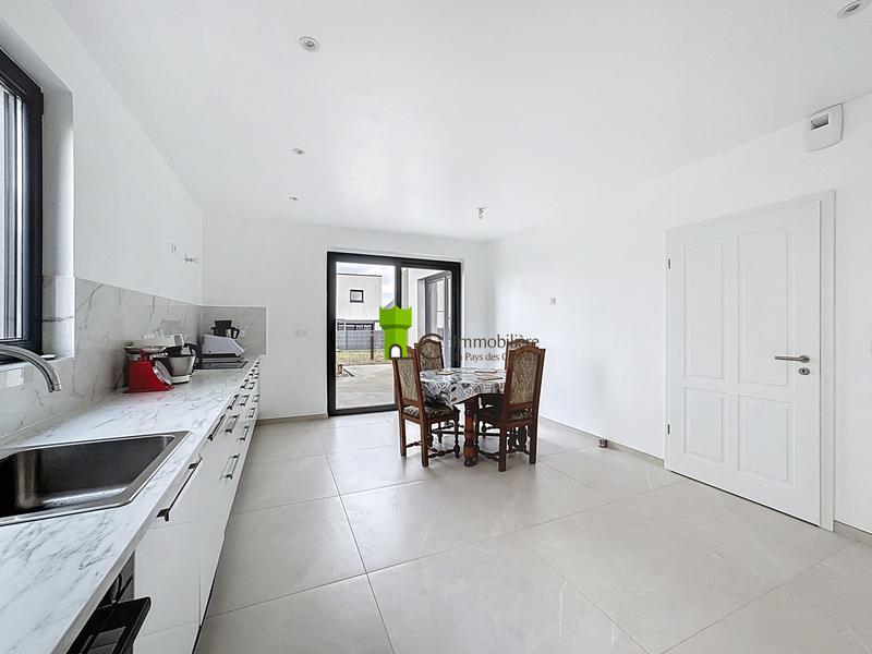 Maison - 145 m² - 6 pièces