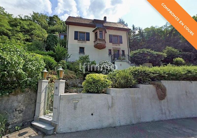 Maison - 137 m² - 5 pièces