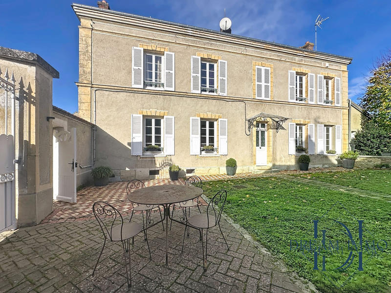 Maison - 143 m² - 5 pièces