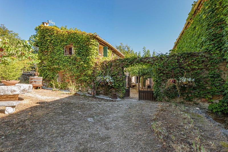 Bastide - 343 m² - 12 pièces