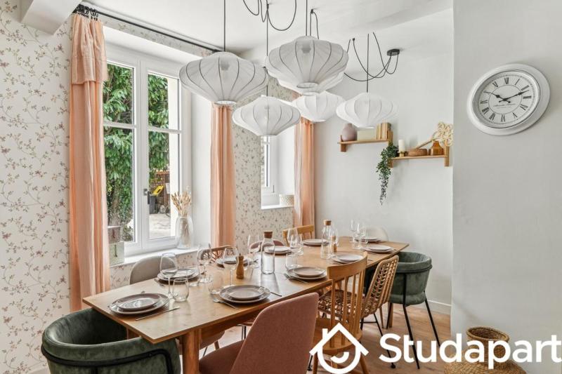 Chambre - 9 m² - 1 pièce