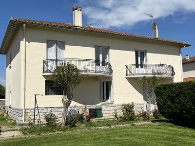 Maison - 186 m² - 4 pièces