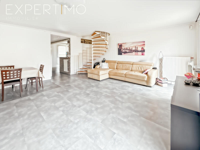 Maison - 77 m² - 4 pièces