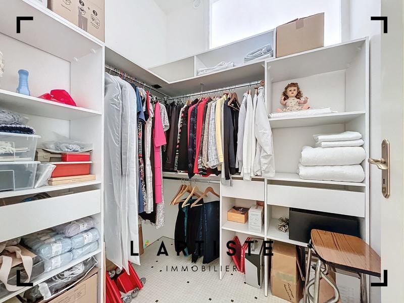 Maison - 209 m² - 6 pièces