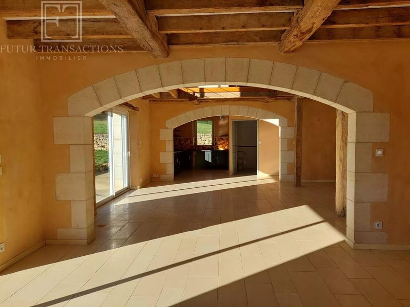 Maison - 200 m² - 5 pièces