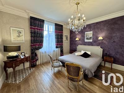 Maison - 280 m² - 7 pièces