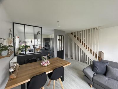 Maison - 92 m² - 4 pièces