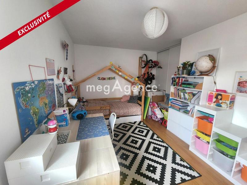 Appartement - 100 m² - 4 pièces