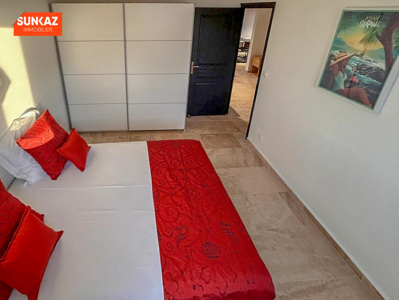 Appartement - 120 m² - 5 pièces