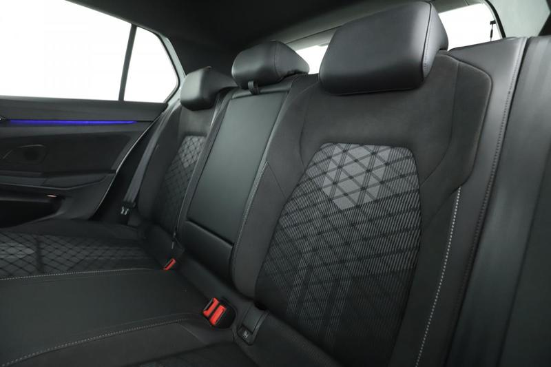 Volkswagen Golf VIII 1.5 eTSI Evo2 R-Line Dsg7 150 ch